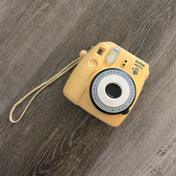 Fujifilm Minion instax mini Instant Film Camera